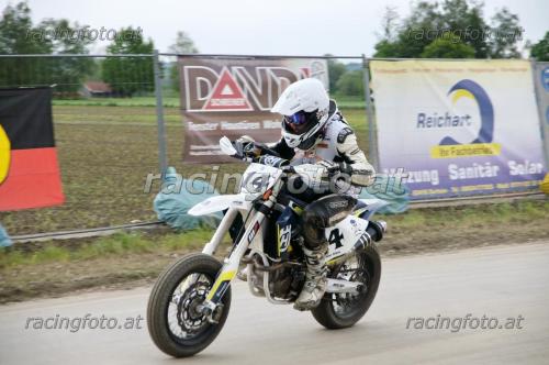 DSC01435 (1400)