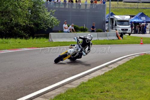 DSC02388 (1400)