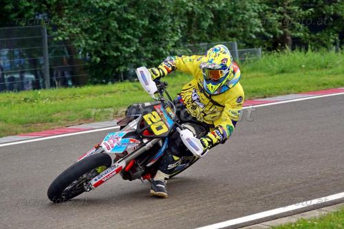 DSC04770 (1400)