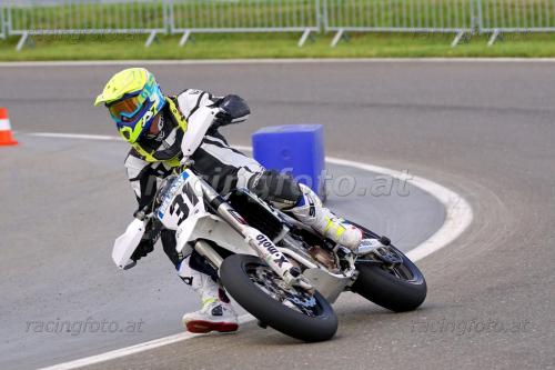 DSC05995 (1400)