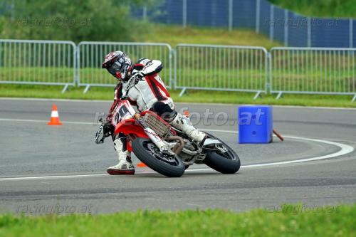 DSC08639 (1400)