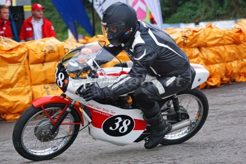 DSC01996 (1400)
