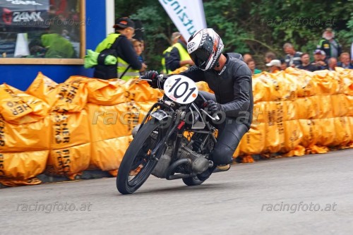 DSC04645 (1400)