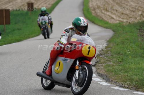 #1 Giacomo Agostini