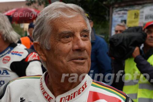 #1 Giacomo Agostini